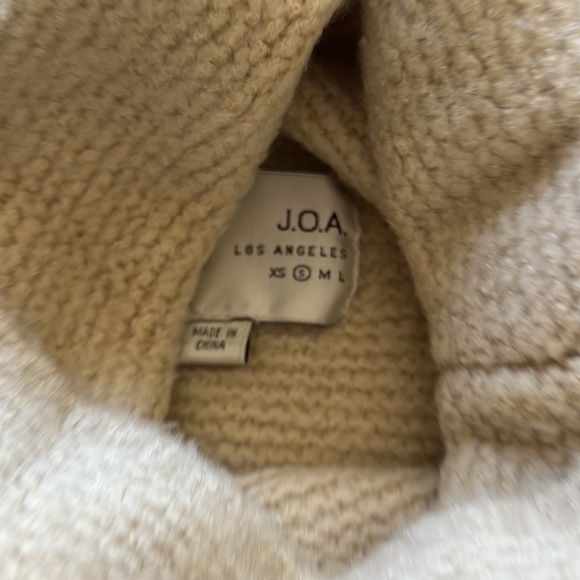 J.O.A Warm Cozy Knit Turtle Neck Knit Sweater Size Small - Picture 11 of 11